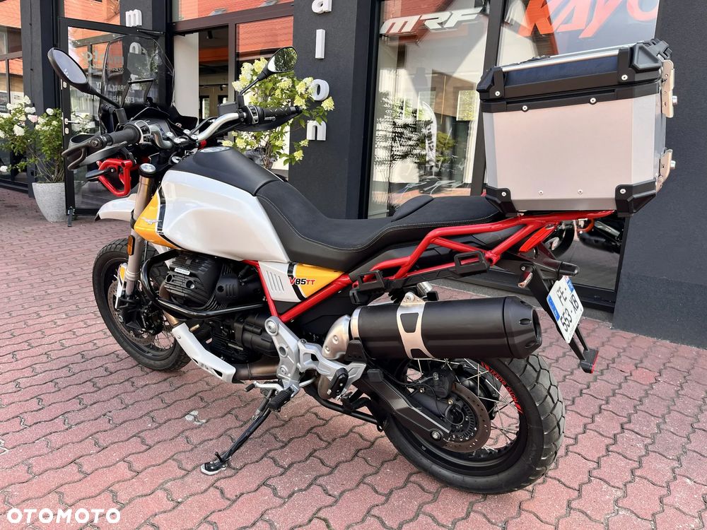 Moto Guzzi V85 - 7