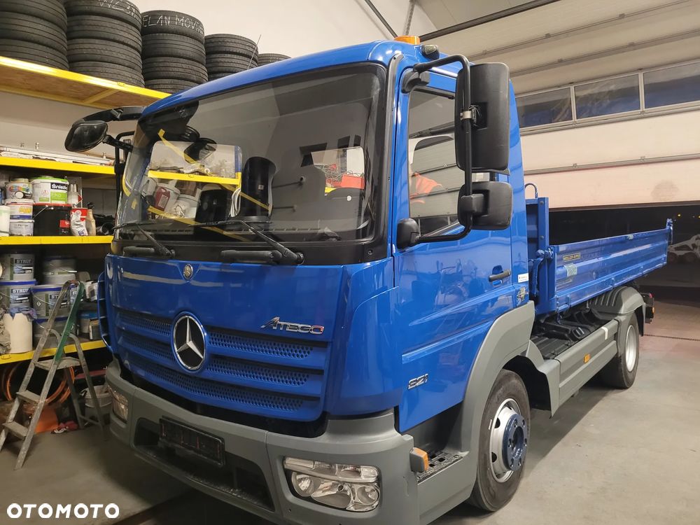 Mercedes-Benz Atego 821 - 1