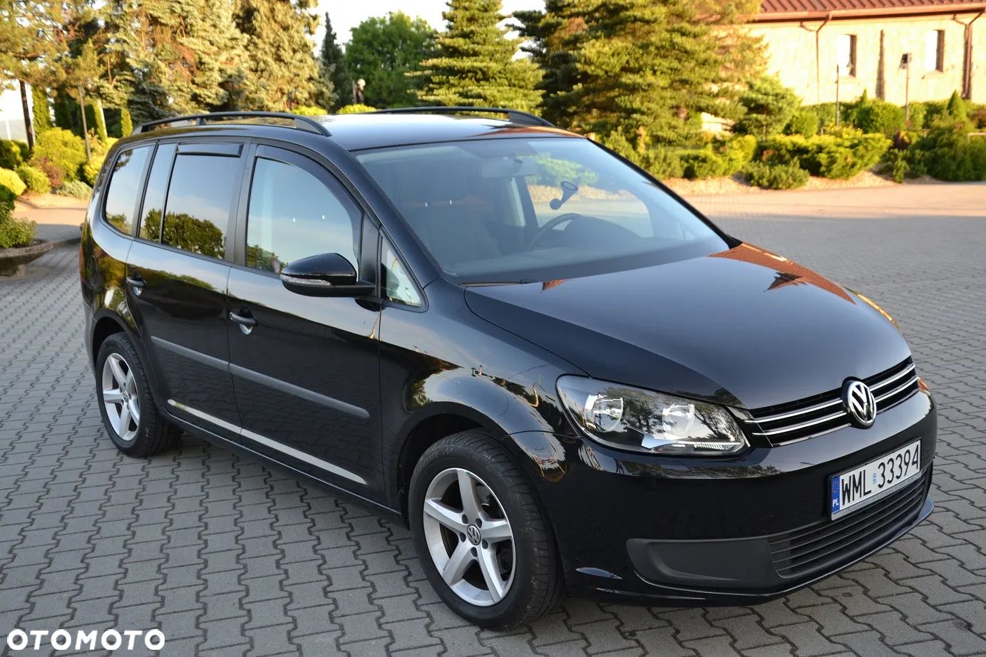 Volkswagen Touran 1.6 TDI DPF BlueMot Comfortline - 1