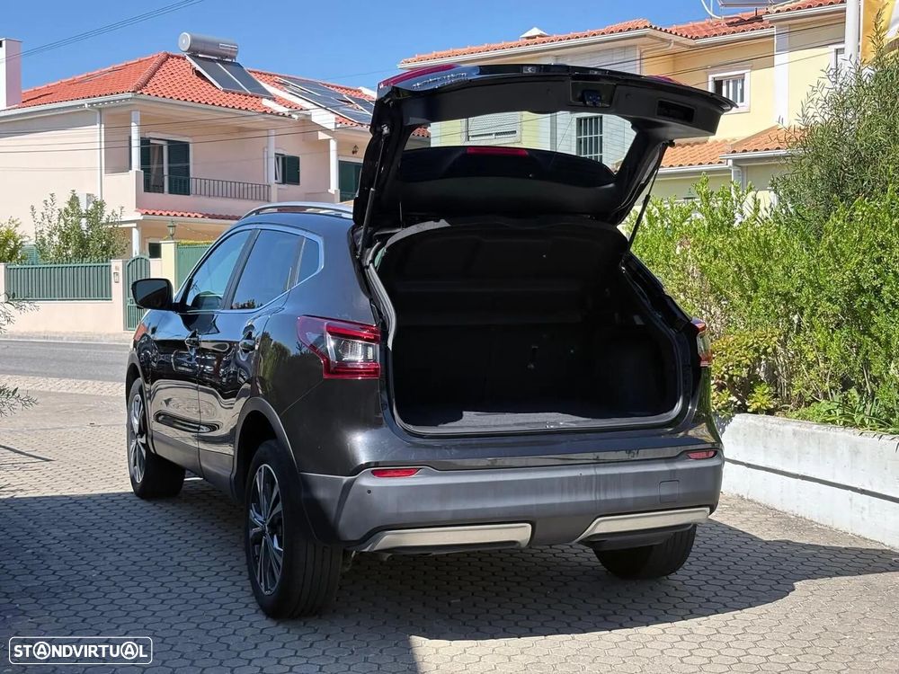 Nissan Qashqai 1.5 dCi N-Connecta J18 - 28