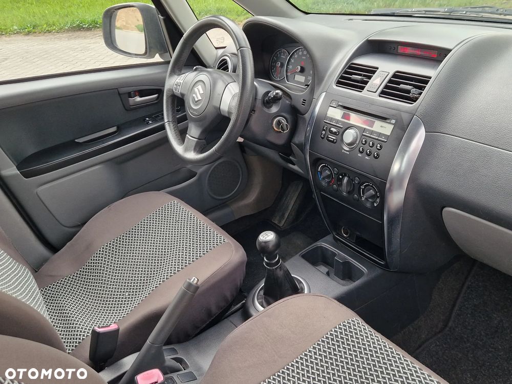 Suzuki SX4 - 18