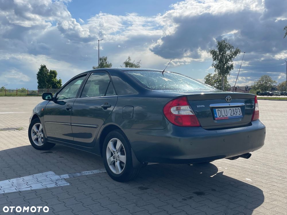 Toyota Camry 2.4 VVT-i - 6