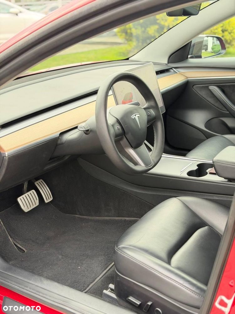 Tesla Model 3 - 14