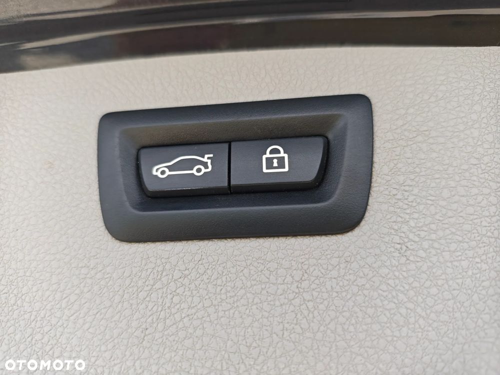 BMW Seria 3 - 17