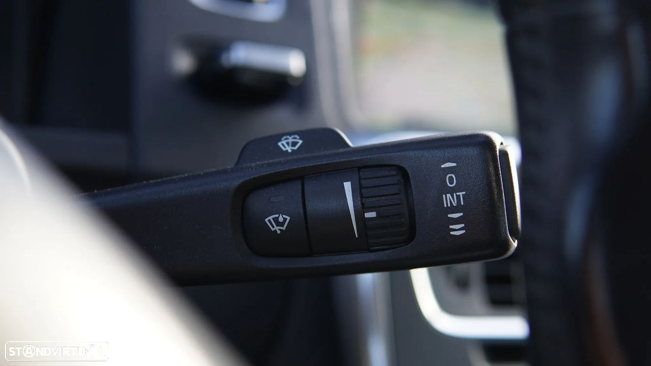 Volvo S60 2.0 D3 Momentum Start/Stop - 44