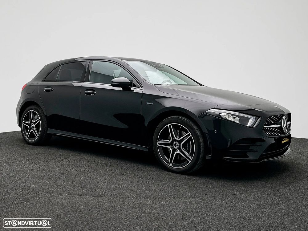 Mercedes-Benz A 250 e AMG Line - 4