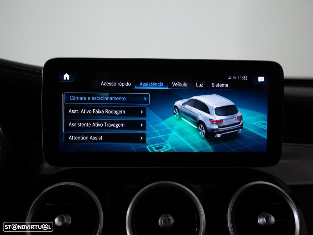 Mercedes-Benz GLC 300 d 4Matic 9G-TRONIC AMG Line - 33