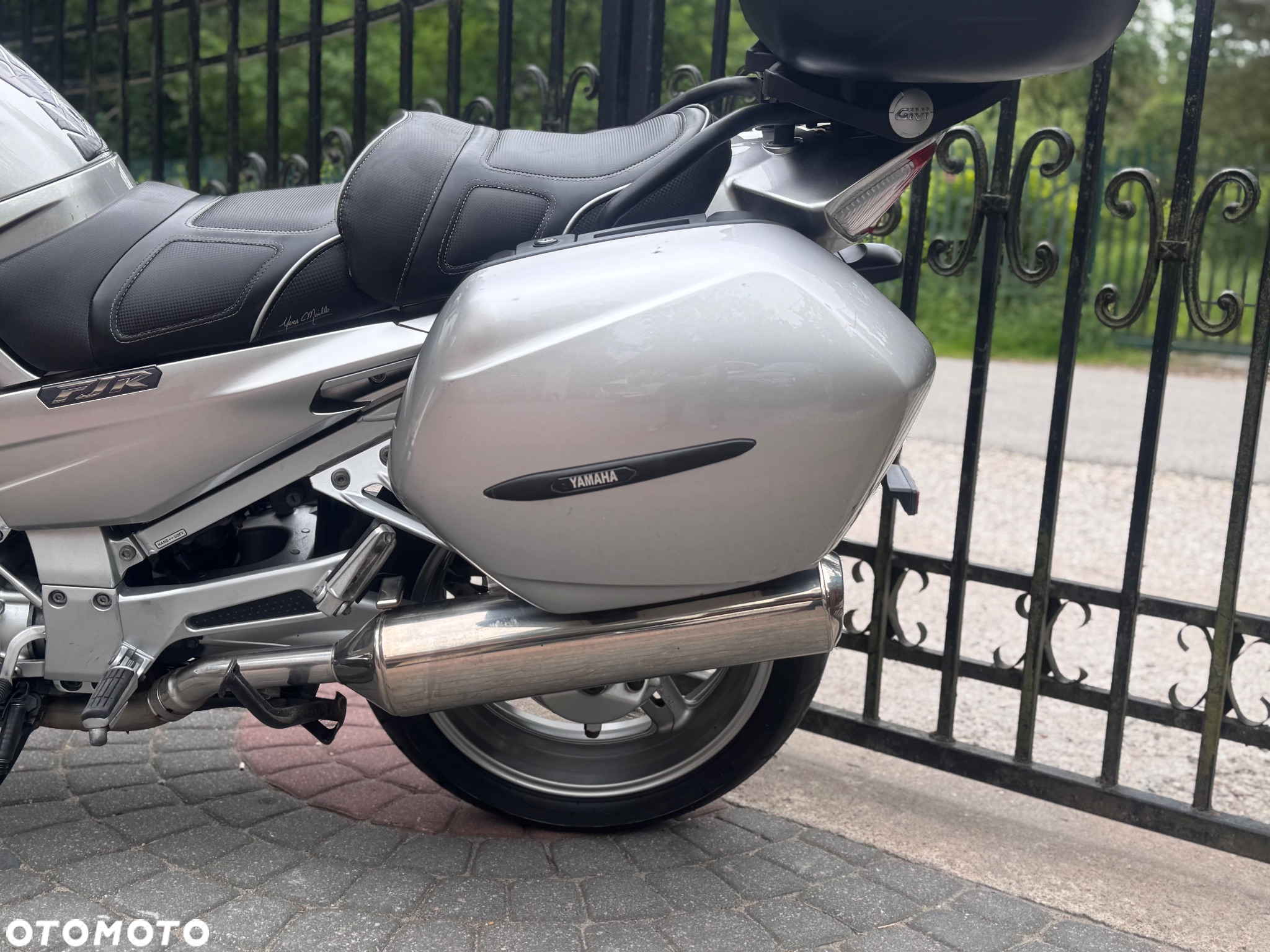 Yamaha FJR - 21
