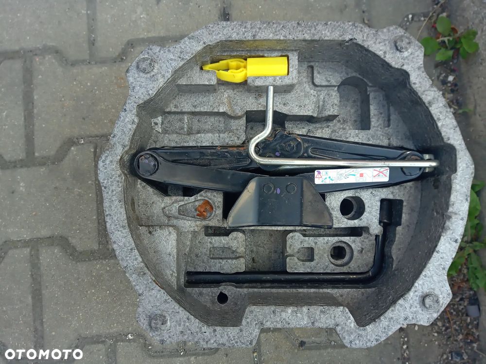 Ford Focus MK2 C-Max lewarek klucz kola - 2