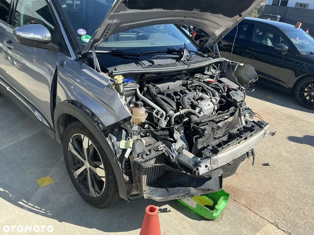 Peugeot 5008 1.6 THP Allure S&S EAT6 - 18