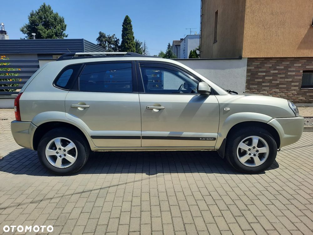 Hyundai Tucson 2.0 2WD GLS Style - 4