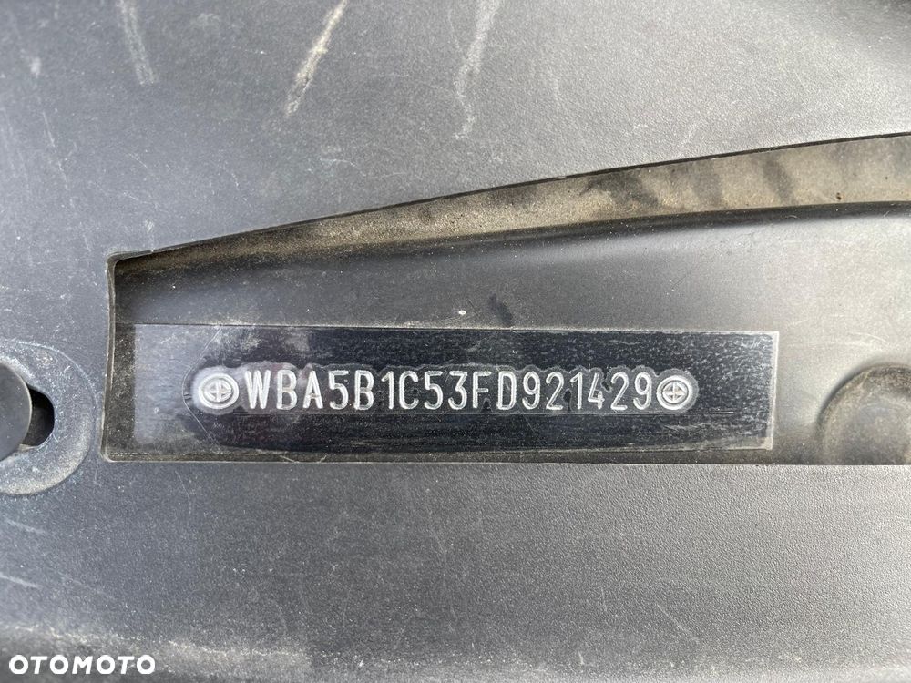 BMW Seria 5 535i - 31