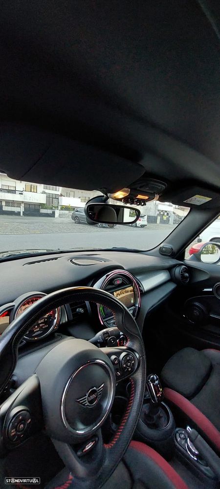 MINI Cabrio John Cooper Works Auto Desportiva - 38