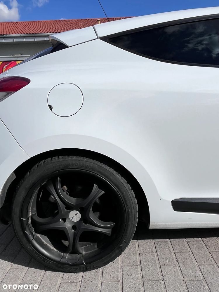 Renault Megane 1.9 dCi FAP Dynamique - 19