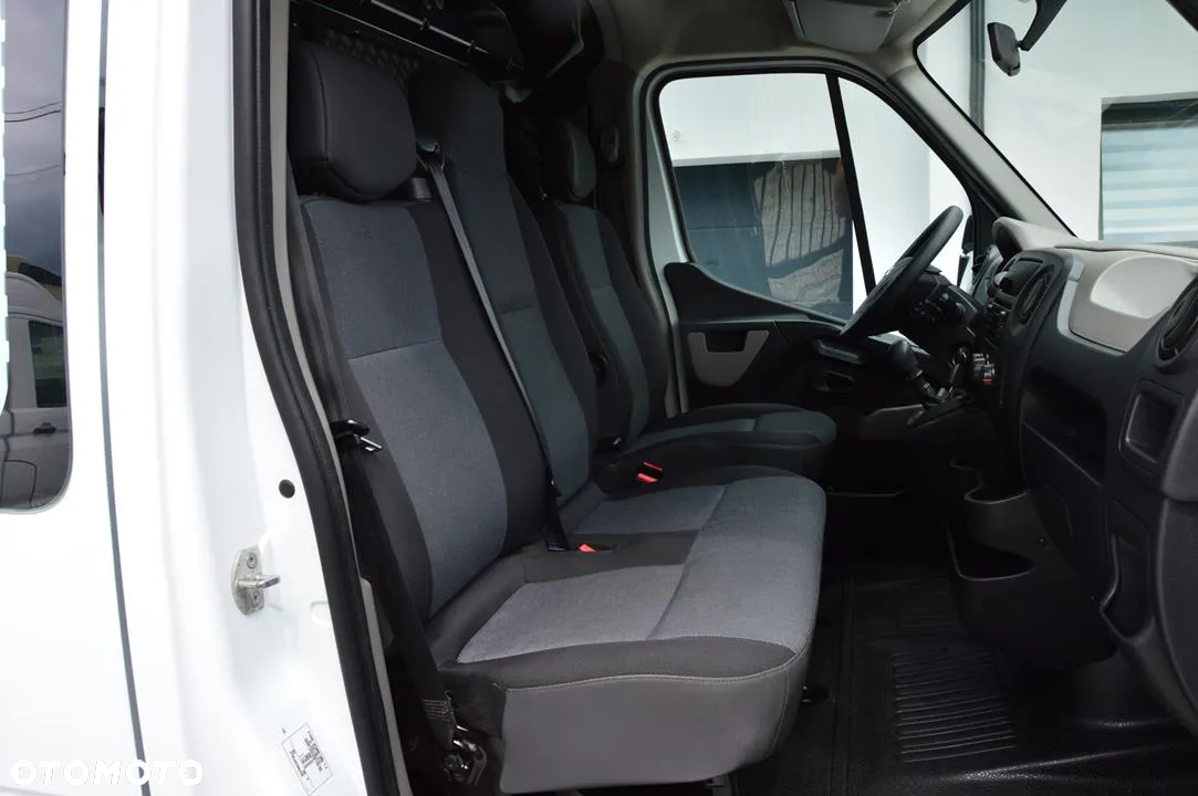 Renault Master - 25