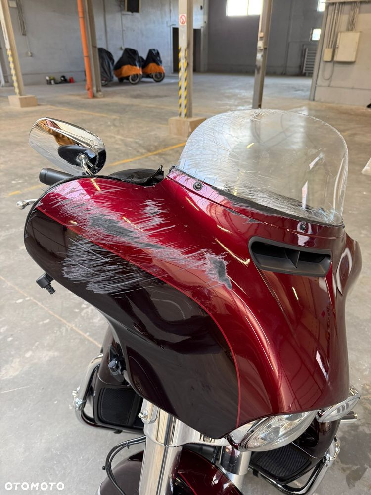 Harley-Davidson FLHTCU Ultra - 14