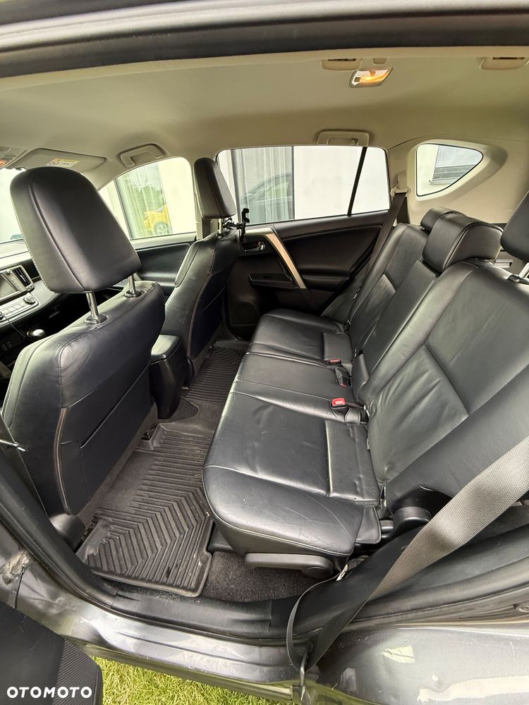 Toyota RAV4 2.0 D-4D Premium - 6