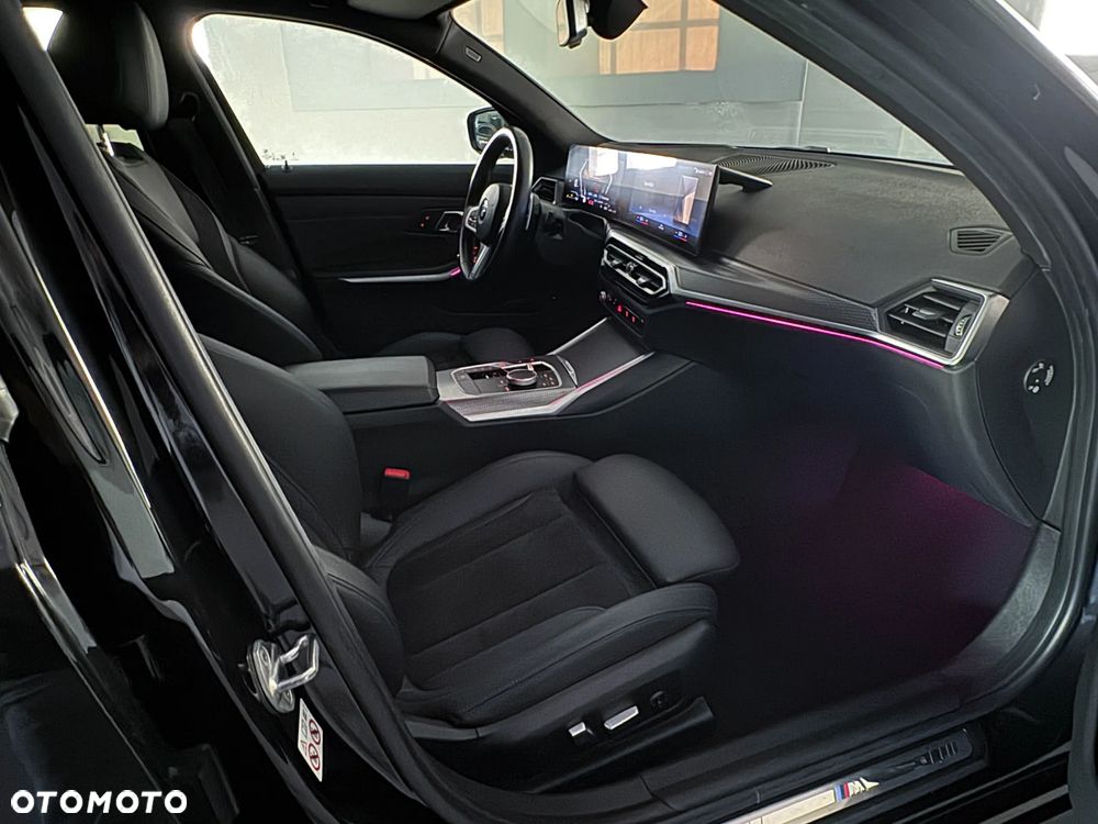 BMW Seria 3 320d xDrive M Sport Shadow - 37