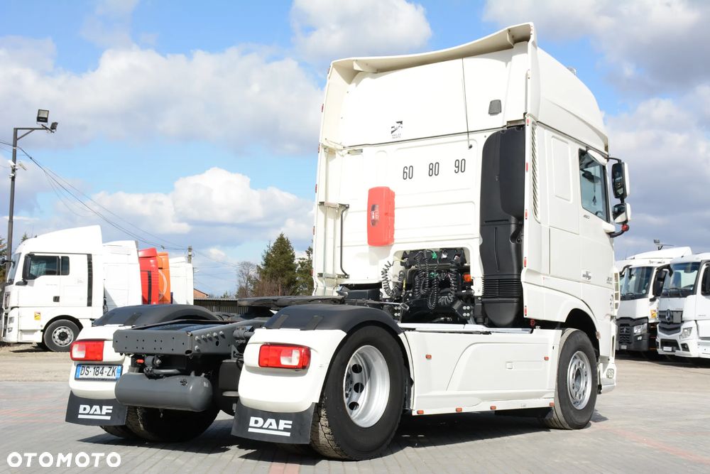 DAF XF 106.460 / 2015 / Euro 6 / Najwyższa kabina / Retarder / Klima - 8