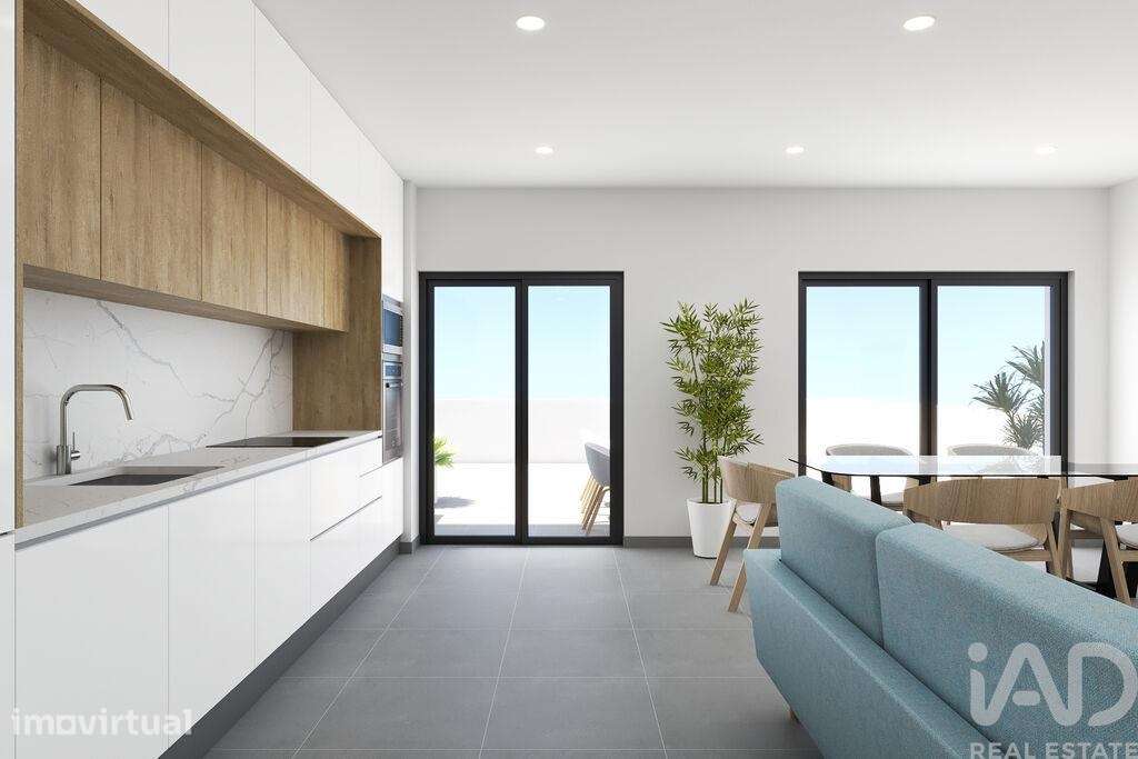 Apartamento T3 em Mexilhoeira Grande de 126,00 m2 - Grande imagem: 4/28