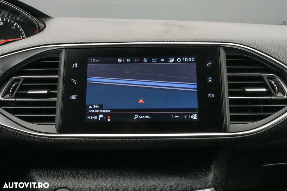 Peugeot 308 1.5L BlueHDI 130 S&S EAT8 Allure - 23