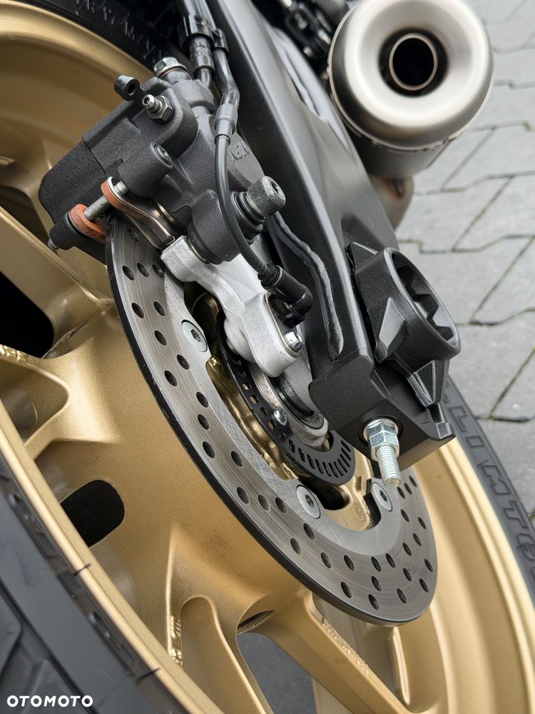 Yamaha XSR - 13