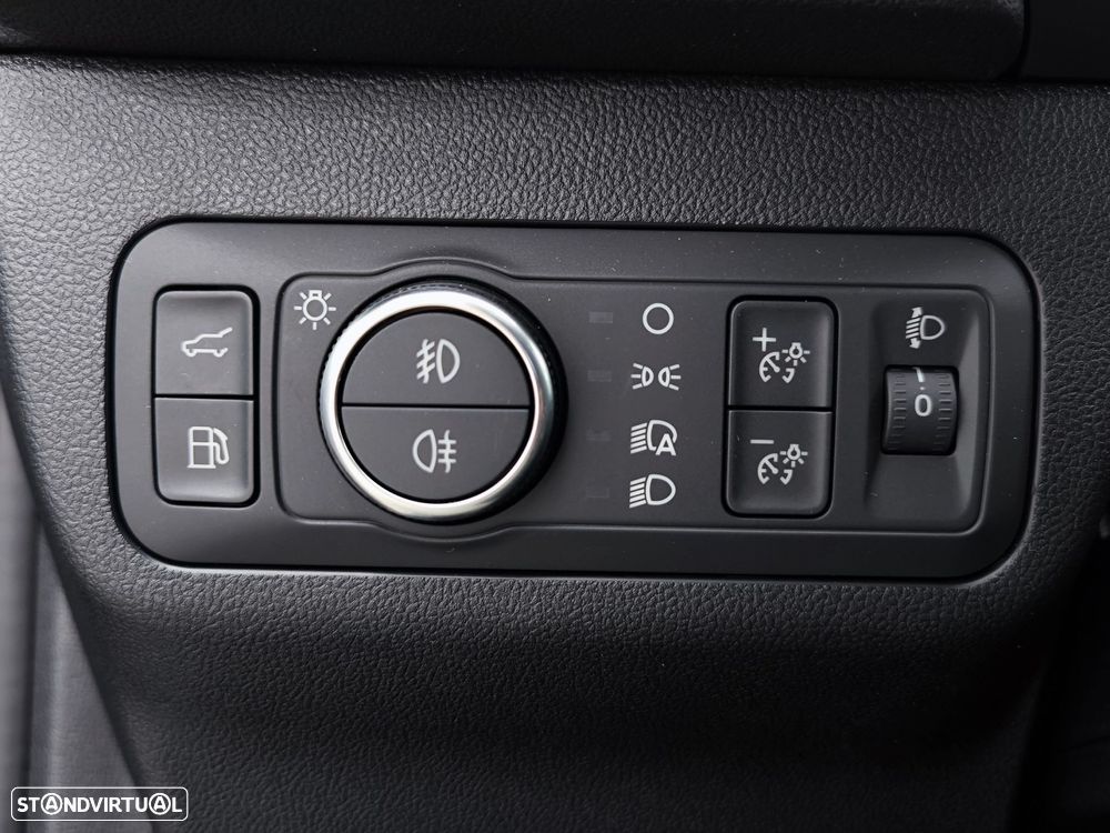 Ford Kuga 2.5 PHEV ST-Line X - 11