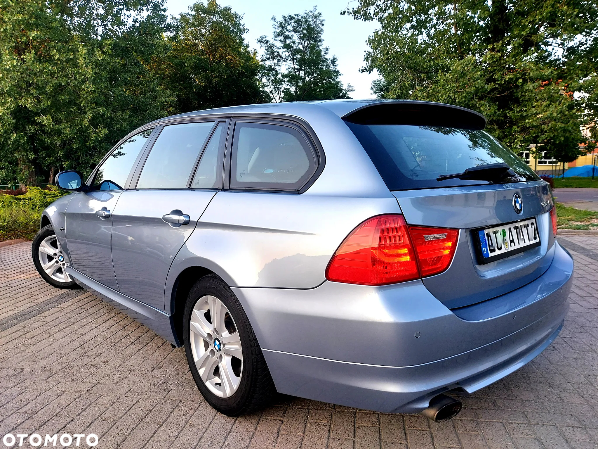 BMW Seria 3 318i - 5