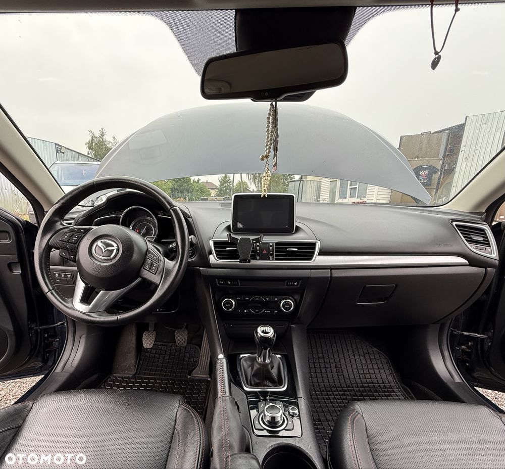 Mazda 3 - 4