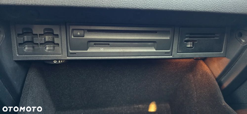 Volkswagen Golf 1.6 TDI BMT Comfortline - 32