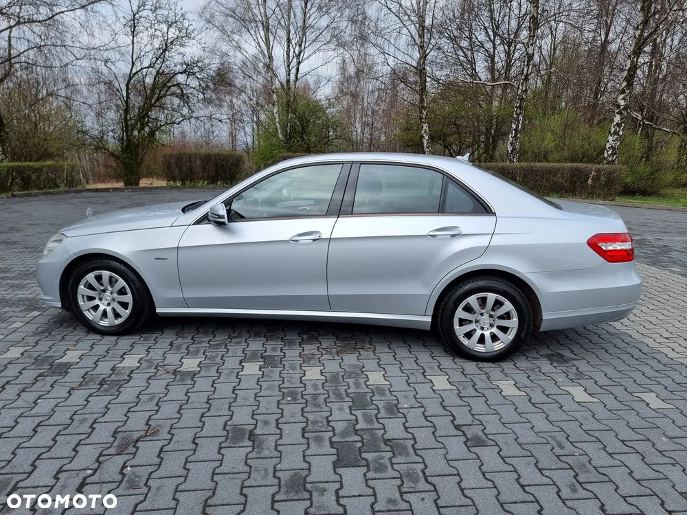 Mercedes-Benz Klasa E 220 CDI BlueEff - 2