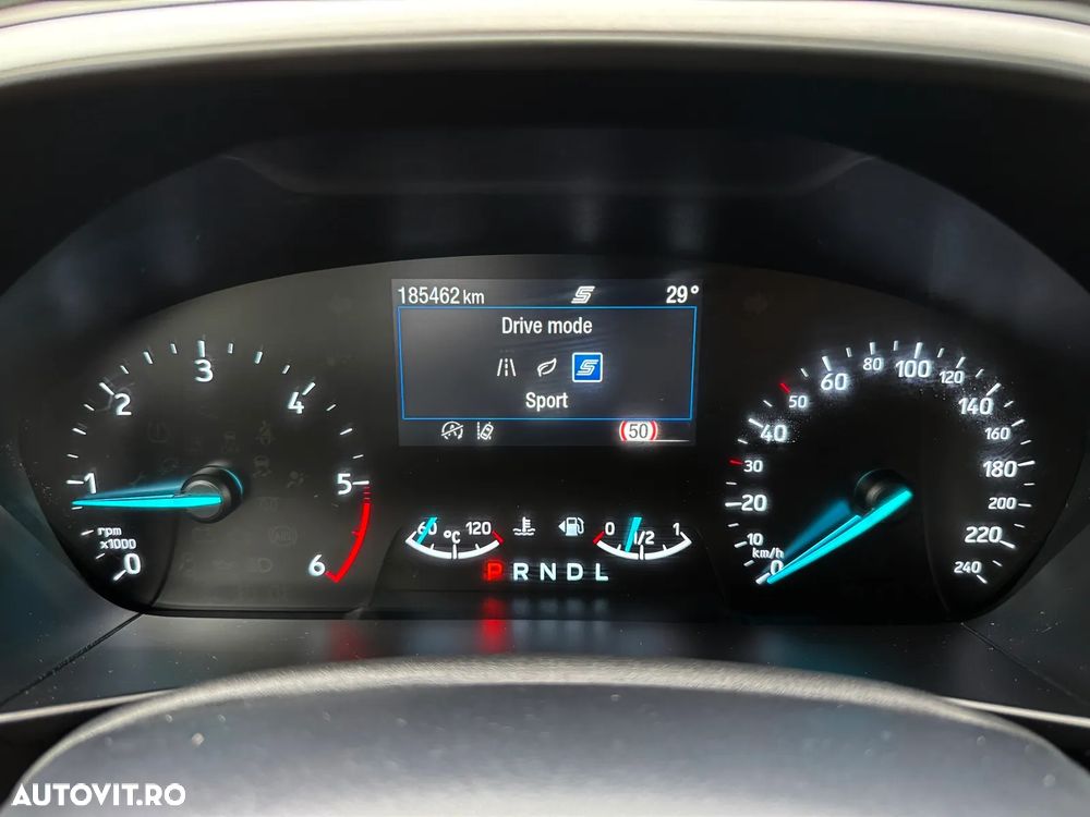 Ford Focus 2.0 EcoBlue Titanium Business - 31