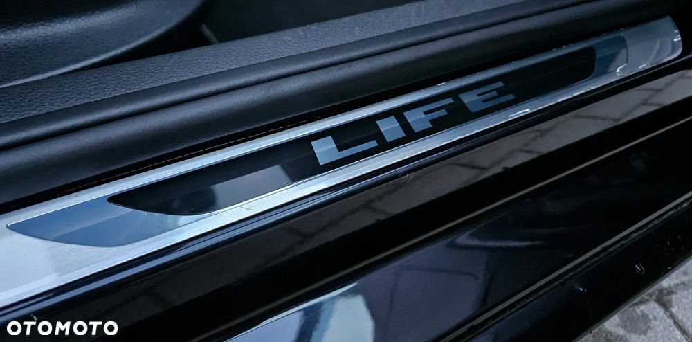 Volkswagen Polo 1.2 TSI Life - 25