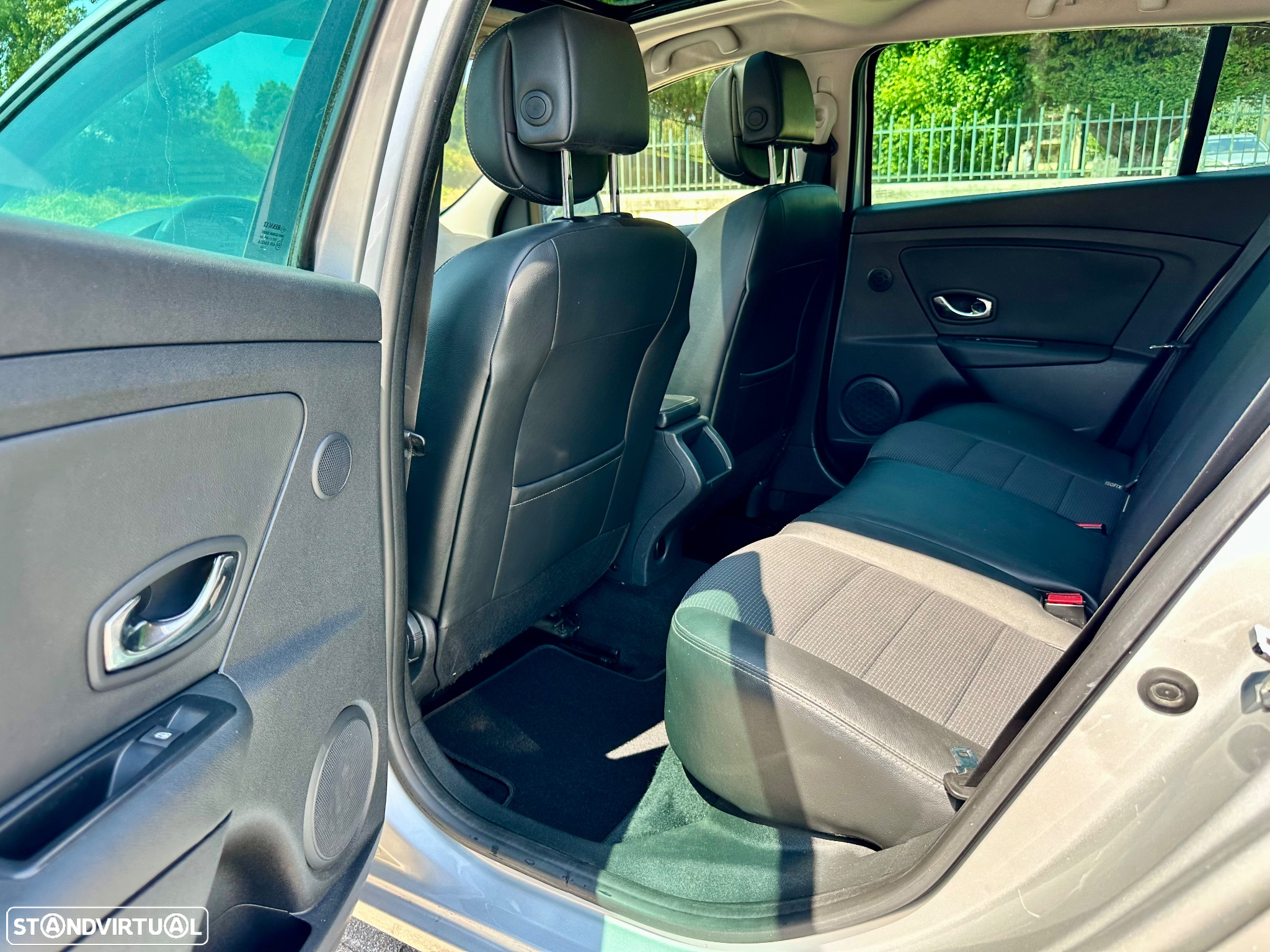 Renault Mégane Sport Tourer 1.5 dCi GT Line - 26