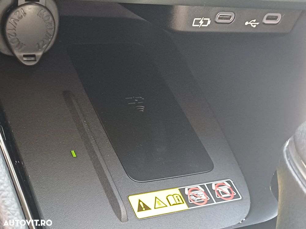 Toyota Yaris 1.5 VVT-i HSD Dynamic Plus Bi-tone - 20