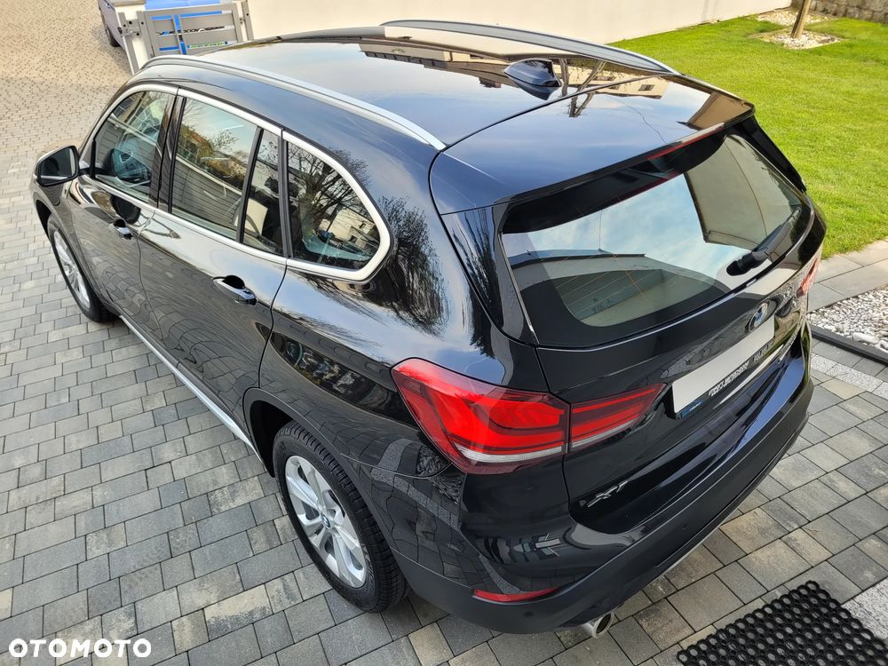 BMW X1 sDrive20i Sport Line - 13