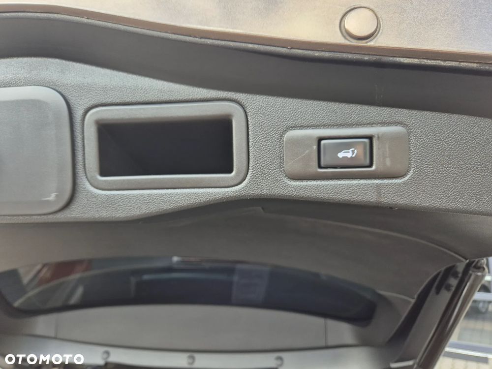 Renault Talisman Grandtour BLUE dCi 200 EDC LIMITED - 18