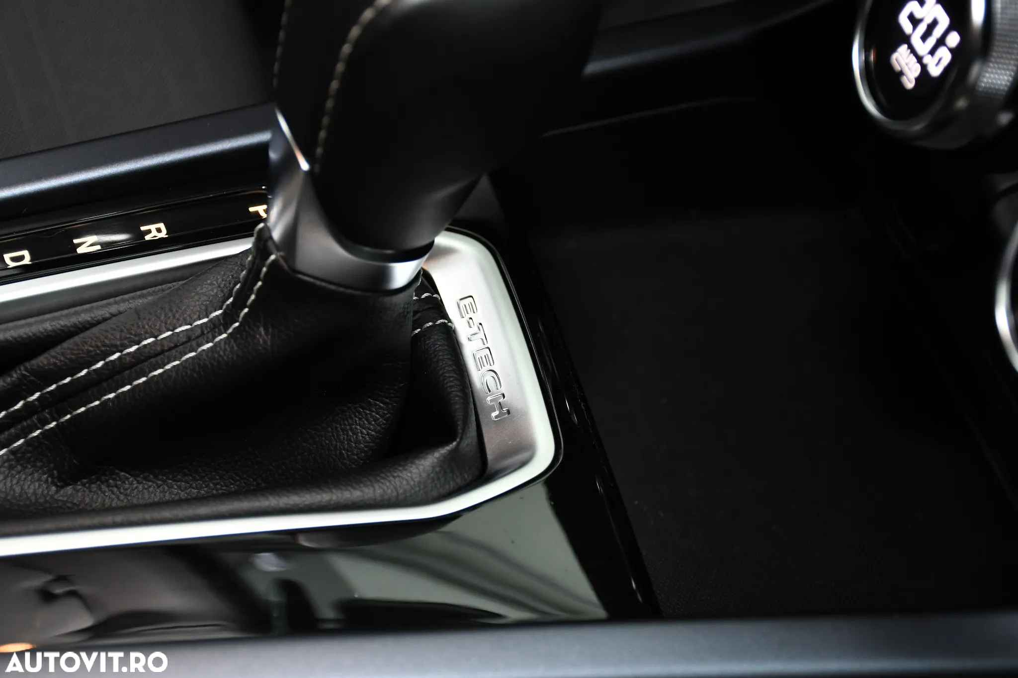 Renault Arkana E-TECH Hybrid 145 Equilibre - 24