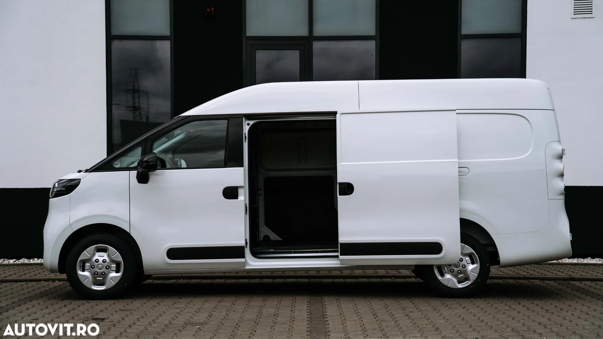 Maxus eDELIVER 5 - 4