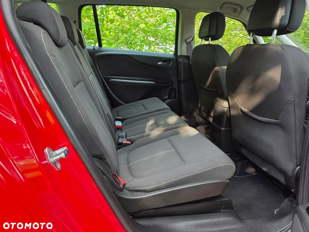 Opel Zafira - 14