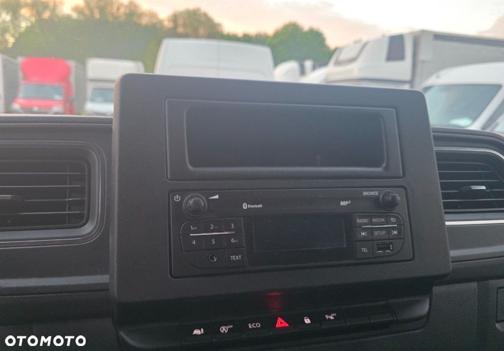 Renault Master - 15