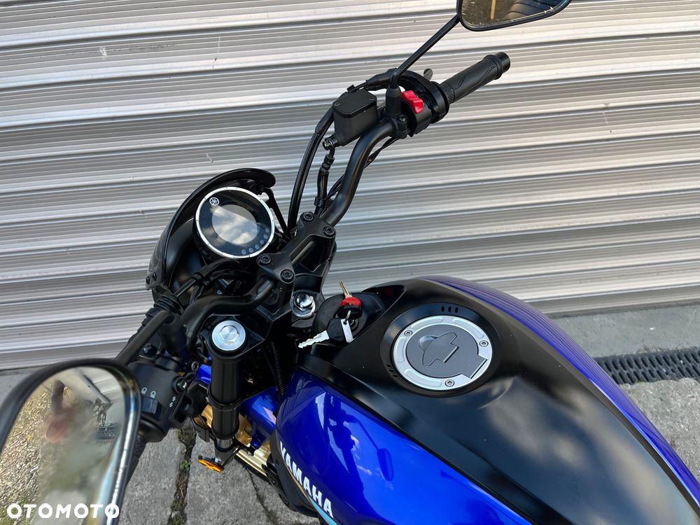 Yamaha XSR - 11