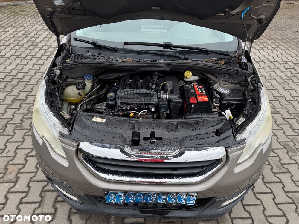 Peugeot 2008 PureTech 82 Style - 22