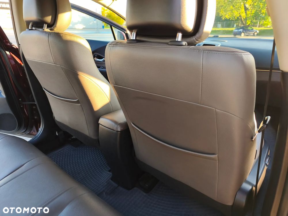 Toyota Avensis 2.0 Prestige MS - 30