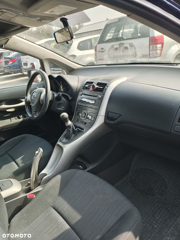 Toyota Auris cześci 1.4 diesel - 4