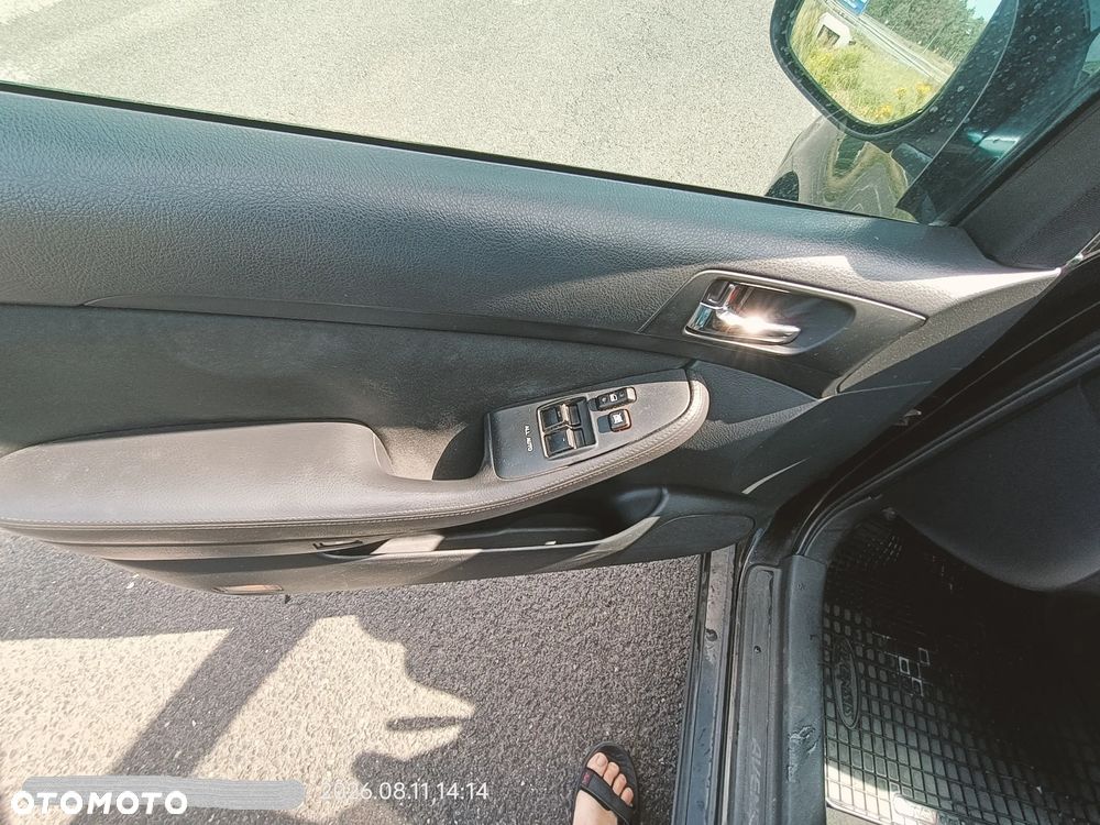 Toyota Avensis 2.0 D-4D Sol - 19