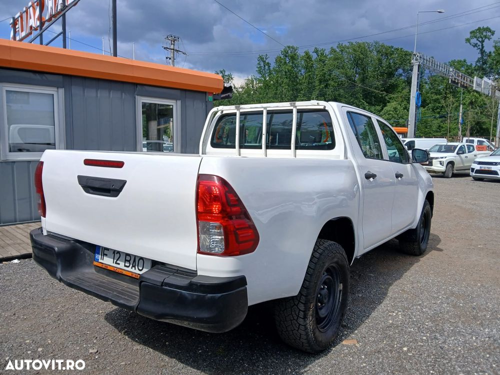 Toyota Hilux 4x4 Double Cab M/T Comfort - 4