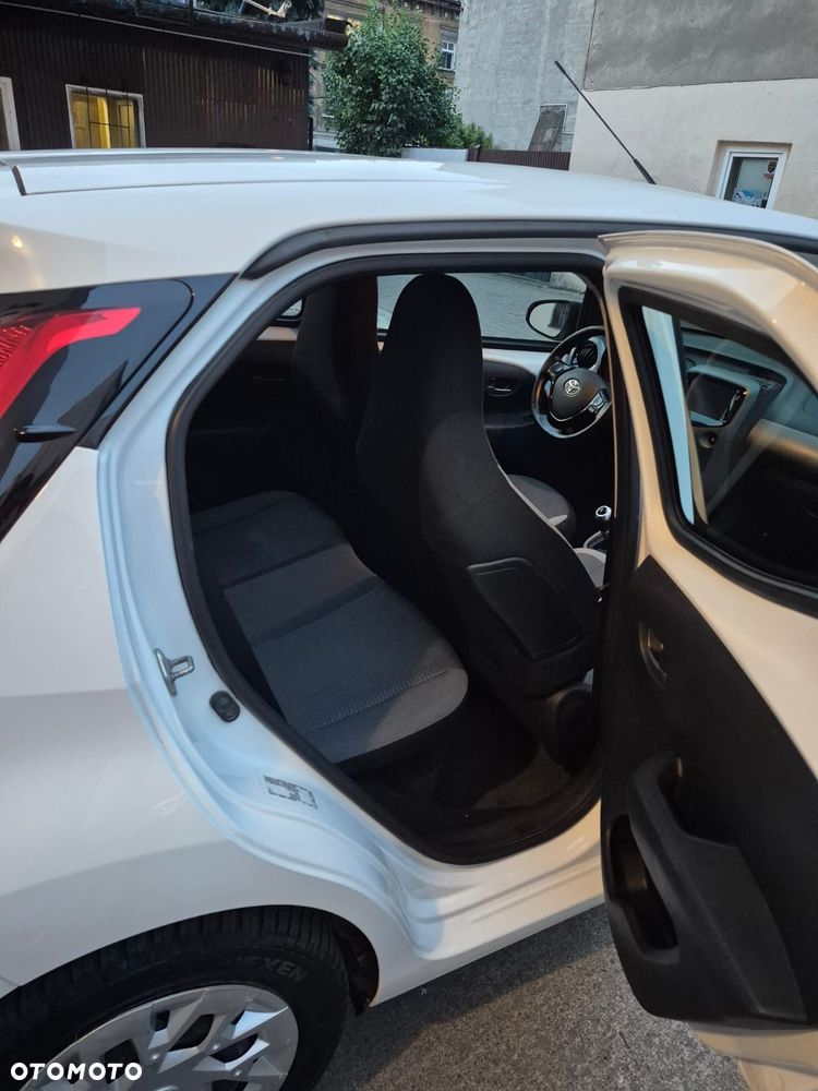 Toyota Aygo x.shift x-play connect - 6