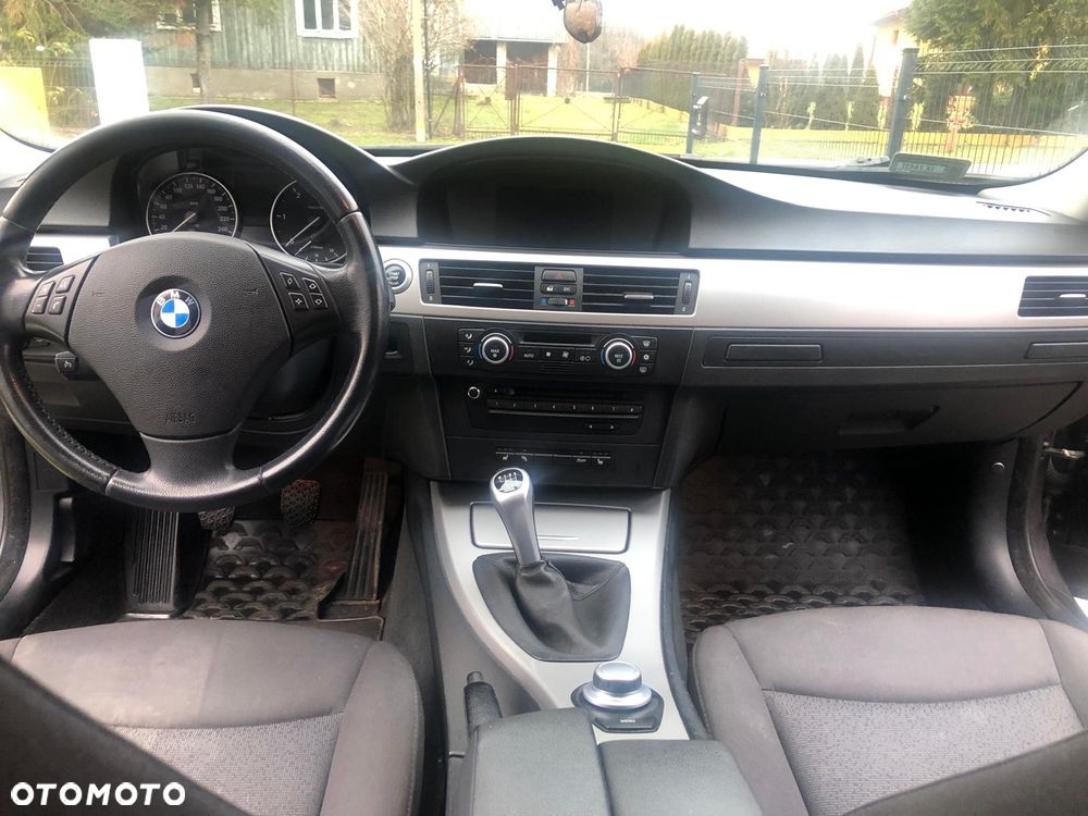 BMW Seria 3 320d DPF - 13