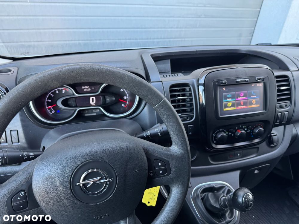 Opel Vivaro - 19